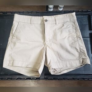 Women's old navy khaki shorts